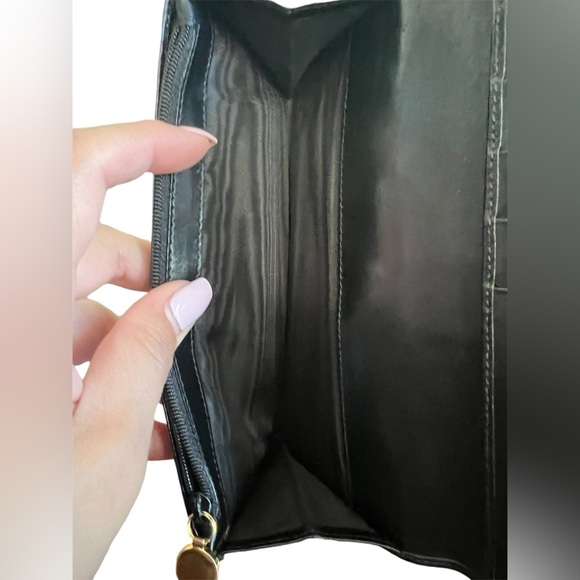 Salvatore Ferragamo Black Bi-Fold Wallet - Picture 7 of 13